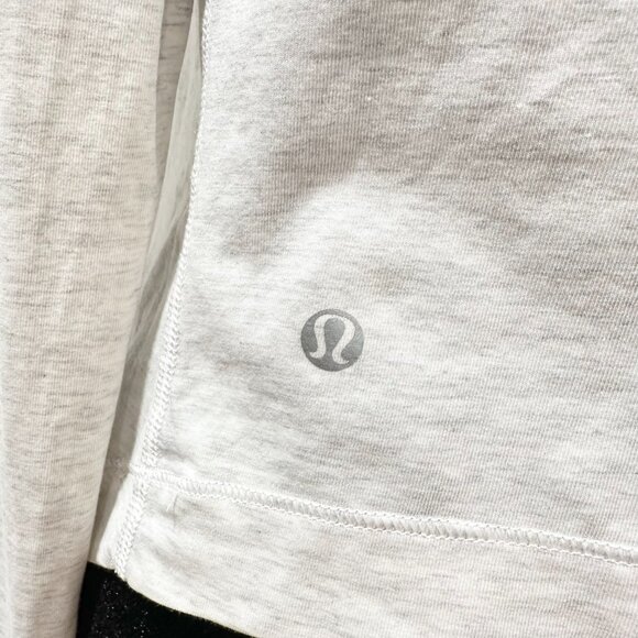 Lululemon Iconic Wrap Heathered White Size 8 - Picture 10 of 14